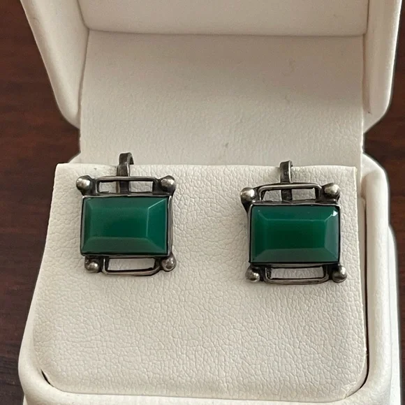 Art deco style glass chrysoprase solid silver screw back earrings - Picture 3 of 8
